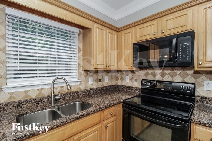 Building Photo - 9717 Silverstone Ct