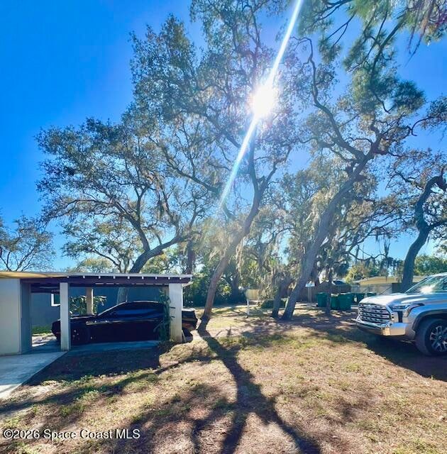 Building Photo - 1872 Pineapple Ave