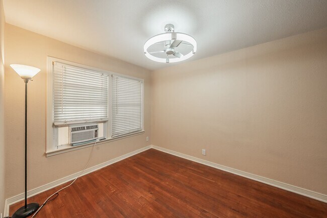 Building Photo - 3301 Tex Blvd