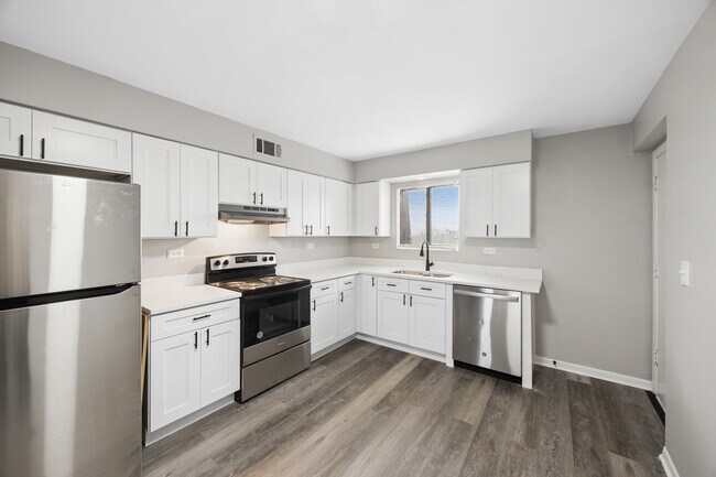 Building Photo - 1543 Ardmore Ave