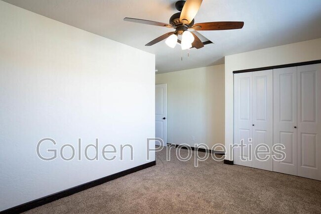 Building Photo - 6677 N Gavin Loop