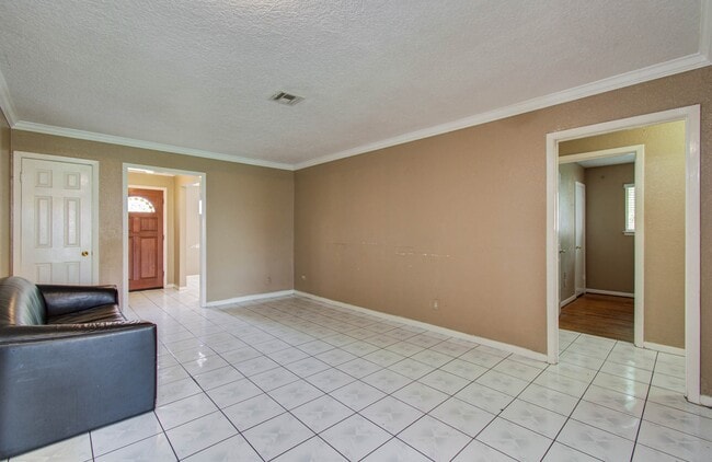 Building Photo - 2508 Grape Ln