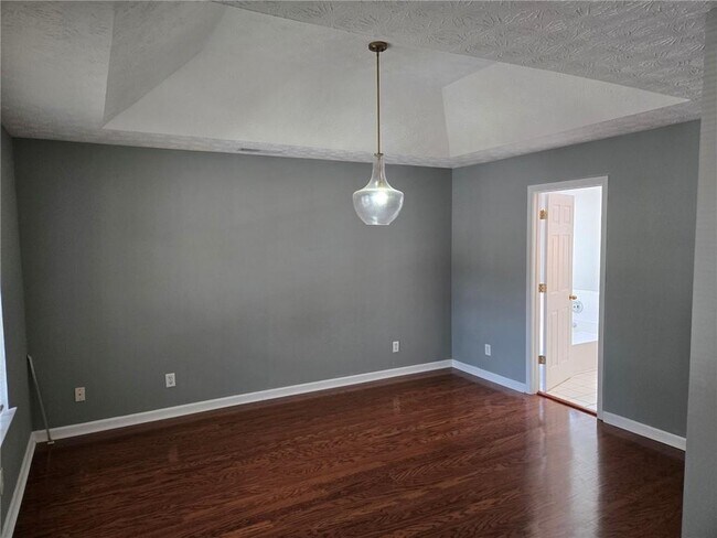 Building Photo - 3243 Oak Vista Way SW