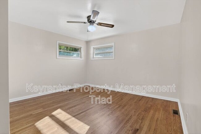 Building Photo - 402 Rand Blvd