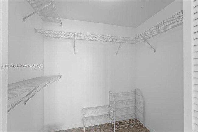 Building Photo - 90 Alton Rd