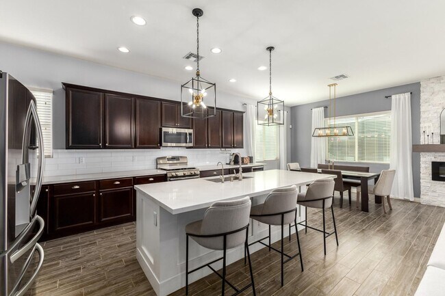 Building Photo - 26814 N 100th Ln