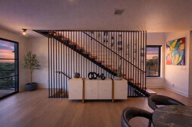 Building Photo - 8501 Bronco Ln