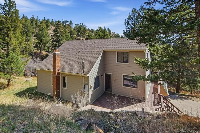 Building Photo - 6136 High Dr