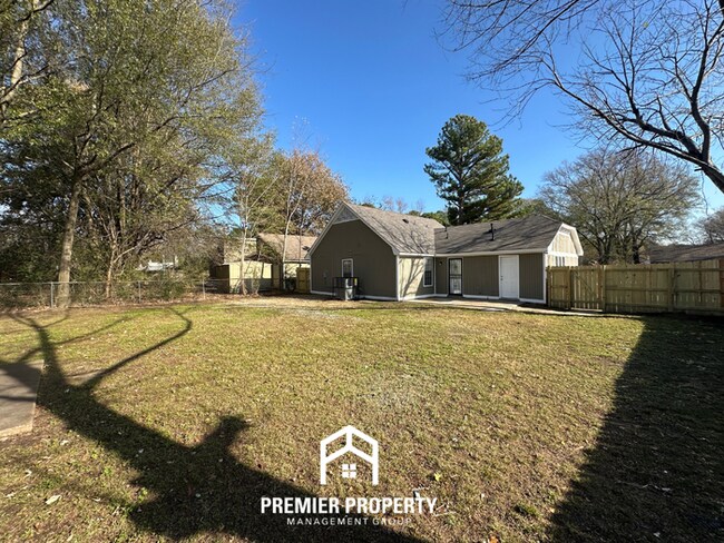 Building Photo - 4579 Blue Willow Rd