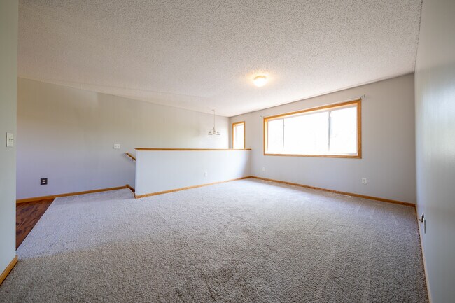 Building Photo - 1254 Willow Trail