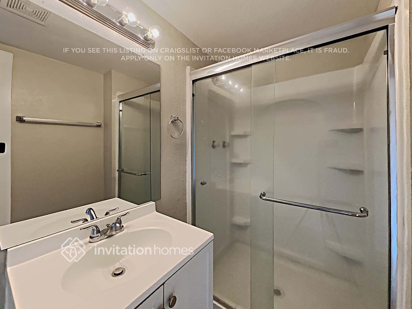 Building Photo - 3354 Horseshoe Dr