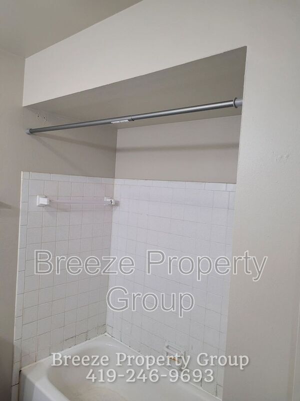 Building Photo - 5339 Secor Rd