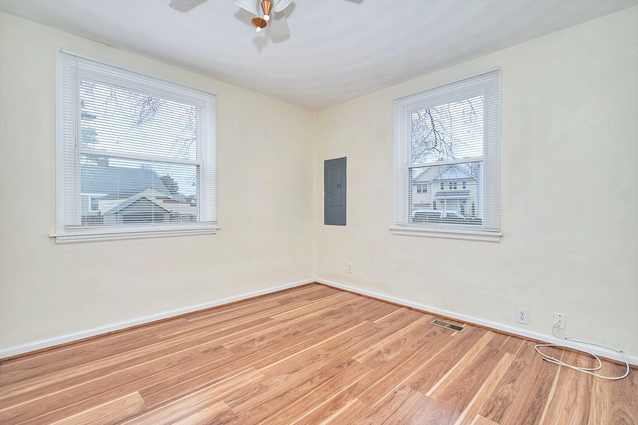 Building Photo - 3502 Commonwealth Ave