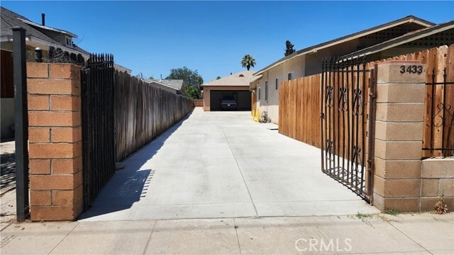Building Photo - 3433 Eucalyptus Ave