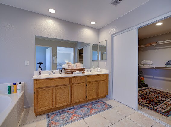 Building Photo - 47734 Mirage Way
