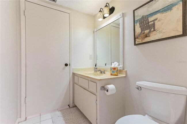 Building Photo - 700 Island Way