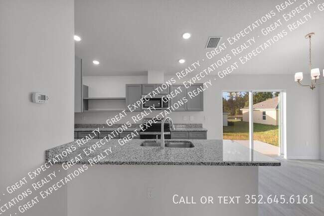 Building Photo - 678 Walkertown Dr