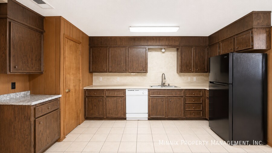 Building Photo - 7306 Avenue W