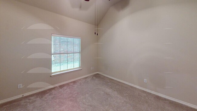 Building Photo - 2110 Pecan Ridge Dr