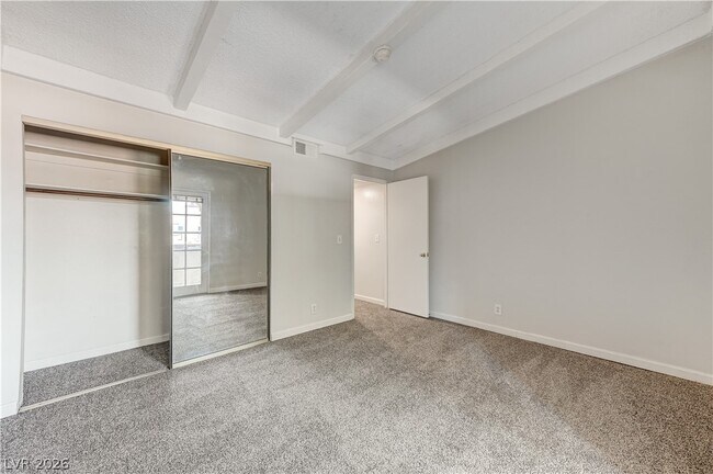 Building Photo - 6149 W Oakey Blvd