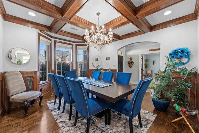 Building Photo - 5307 Bull St