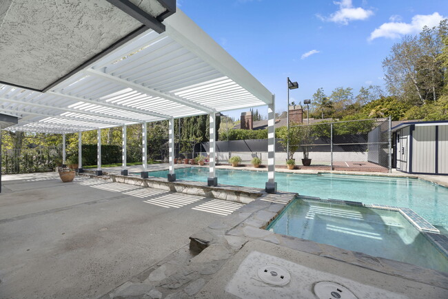 Building Photo - 2937 Deep Canyon Dr