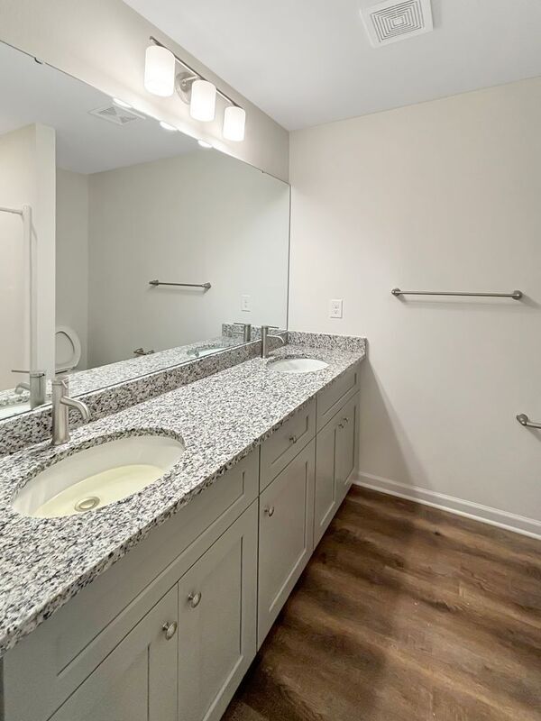 Building Photo - 1221 Marble St