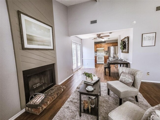 Building Photo - 1802 Jenny Dr