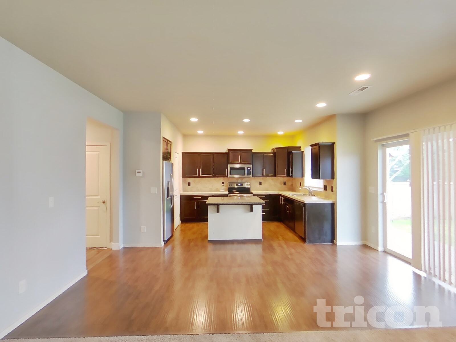 Building Photo - 730 205th St Ct E