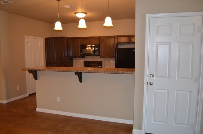 Building Photo - 1800Tru