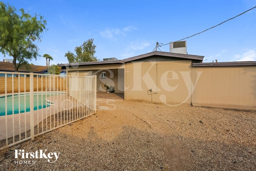 Building Photo - 9214 N 36th Dr