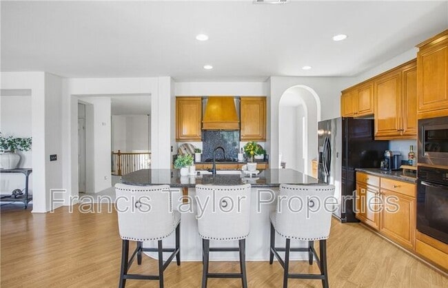 Building Photo - 33422 Scarborough Ln