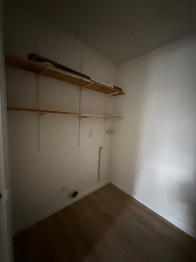 Building Photo - 333 W Jefferson St