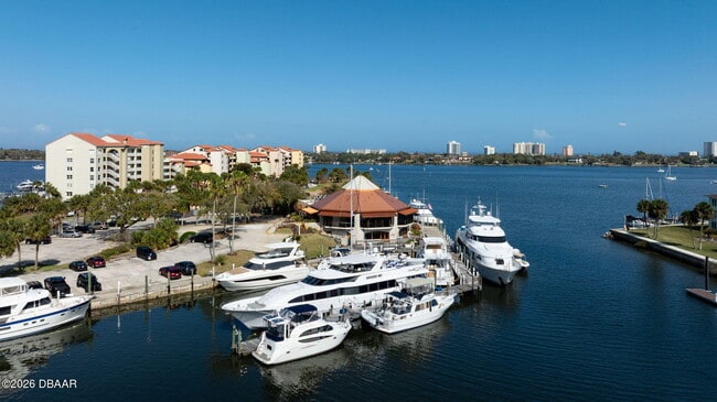 Building Photo - 633 S Palmetto Ave