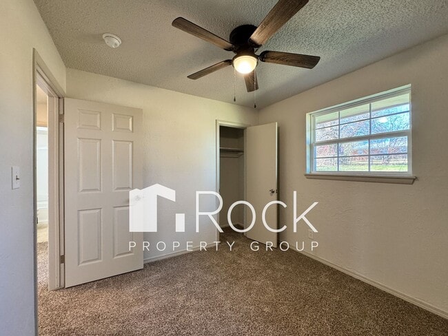 Building Photo - Beautifully Remodeled 3 Bed/1.5 Bath Home in Moore with 1-Car Garage