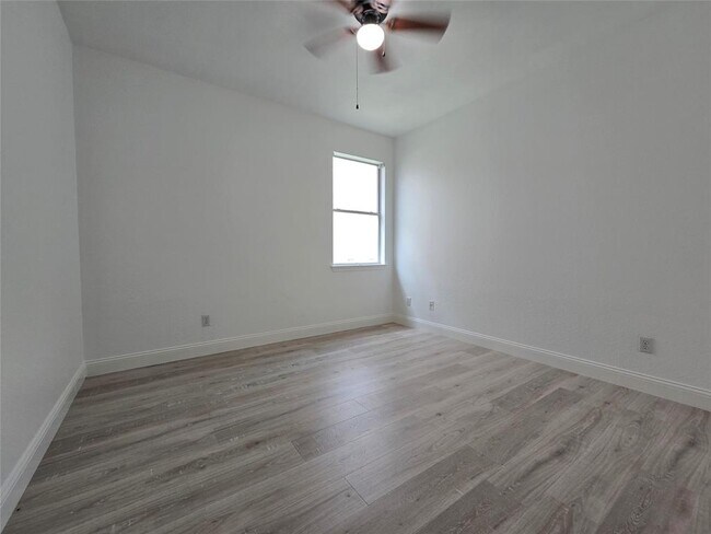 Building Photo - 303 Arrowhead Trail