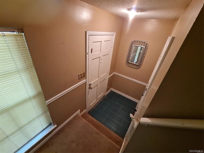 Building Photo - 1625 E Trinity Blvd