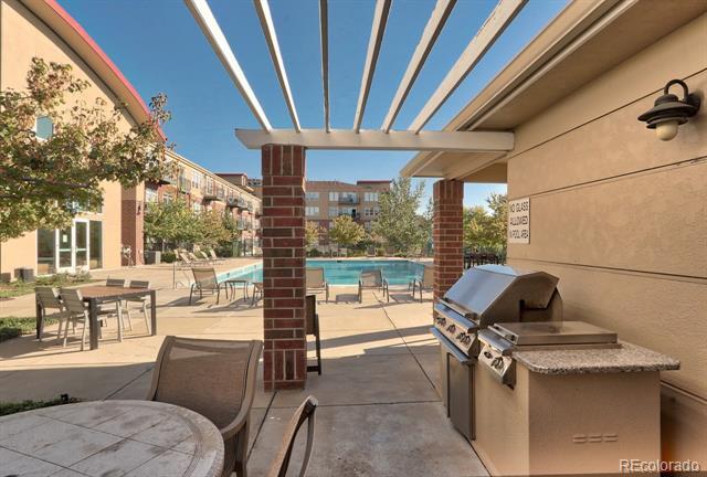 Building Photo - 10176 Park Meadows Dr