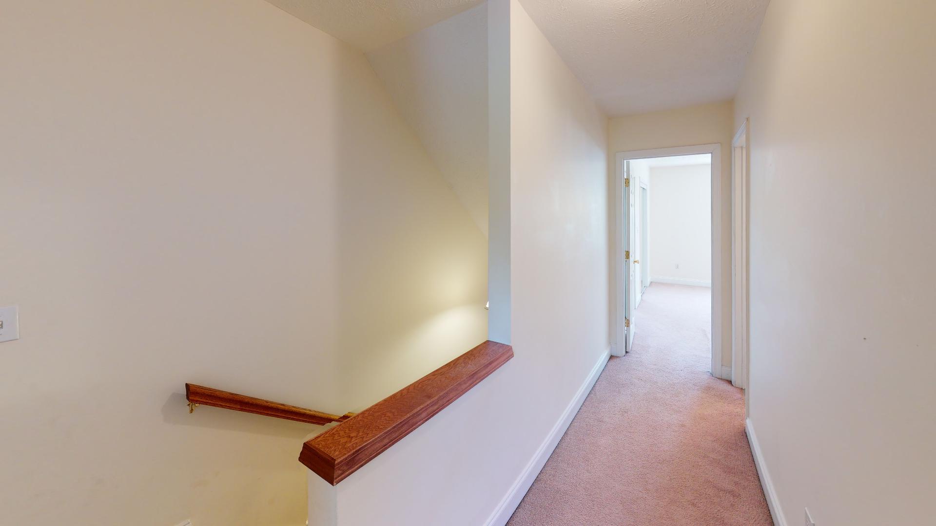 Building Photo - 7100 Country Club Dr