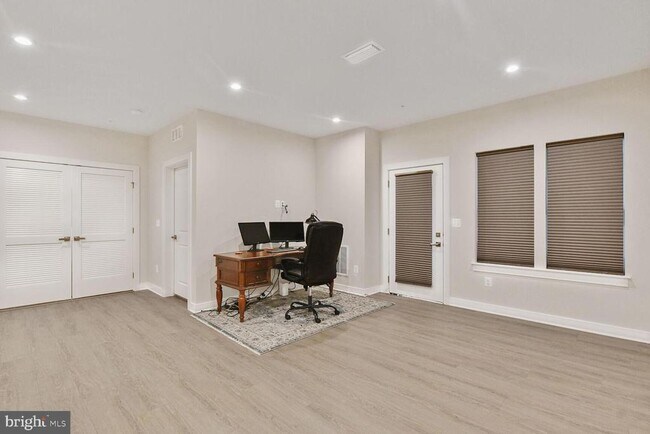 Building Photo - 21460 Mount Sterling Ter