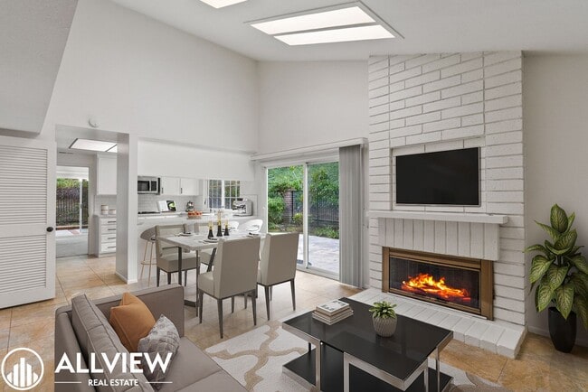 Building Photo - Spacious 4 bed, 2.5 bath Home Available Now in the Turtle Rock community
