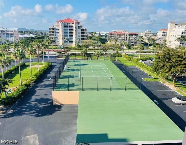 Building Photo - 1020 S Collier Blvd