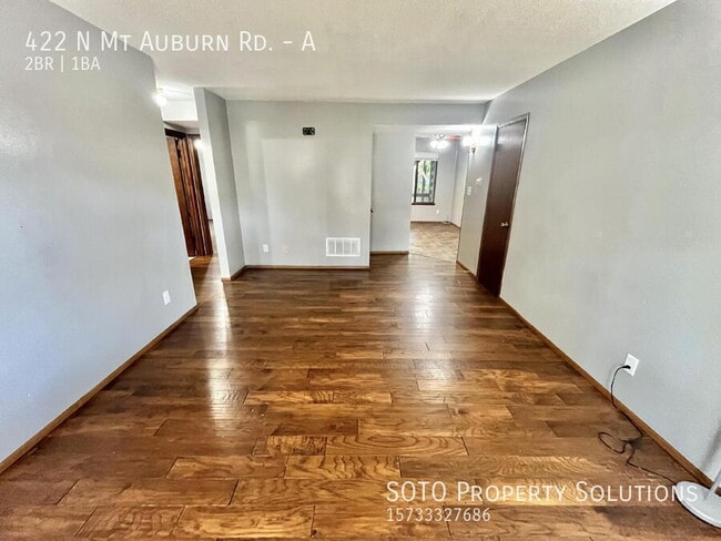Building Photo - 422 N Mt Auburn Rd