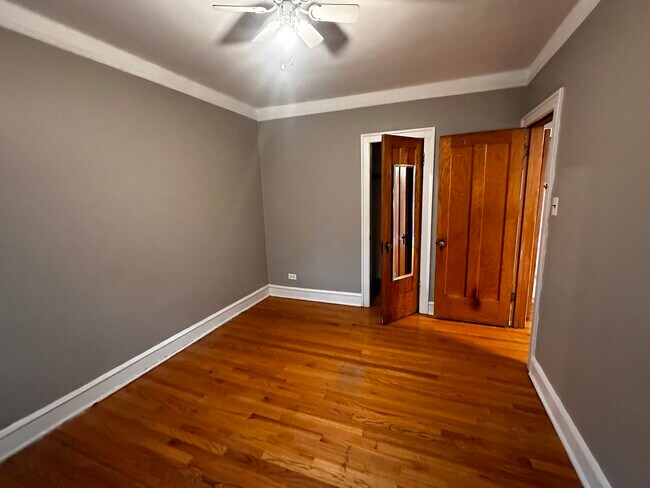 Building Photo - 5256 W Wolfram St