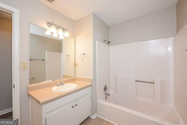 Building Photo - 4304 Bay Meadows Dr