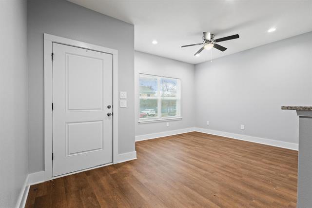 Building Photo - 724 W Gandy St