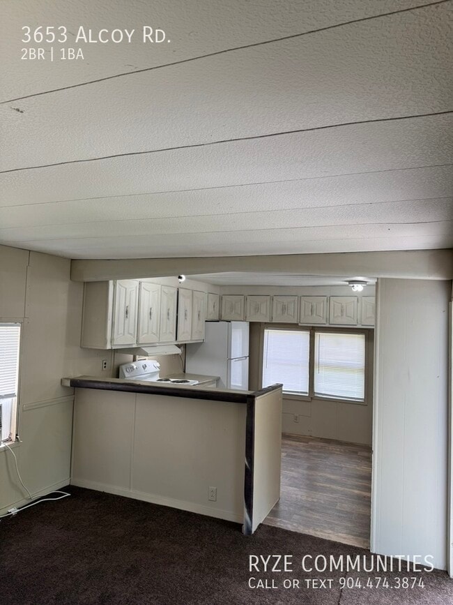 Building Photo - 3653 Alcoy Rd
