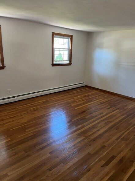 Building Photo - 279 Hazard Ave