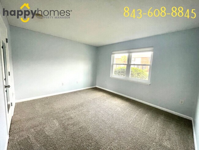Building Photo - Updated 3 Bedroom, 2 Bath Condo in Carolina Cove of West Ashley!