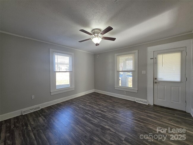 Building Photo - 818 Margate Ave